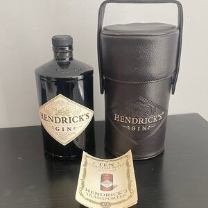 Hendrick’s Gin Brown Leather Transporter Case with Bottle